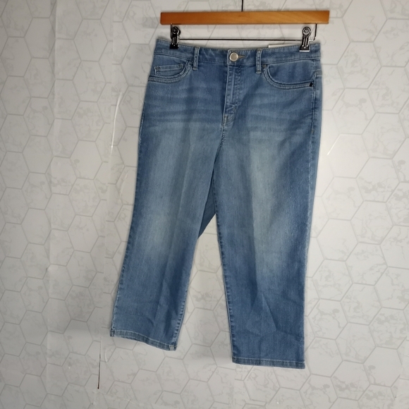 Christopher & Banks stonewash everyday denim crop - Picture 2 of 13